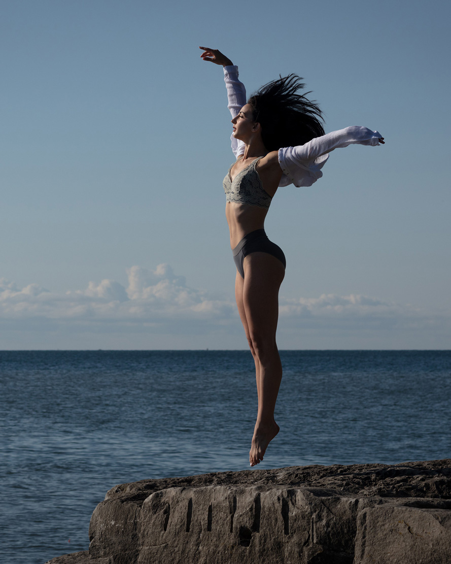 Dancer fitness and beauty Toronto Canada dance photographer David Walker