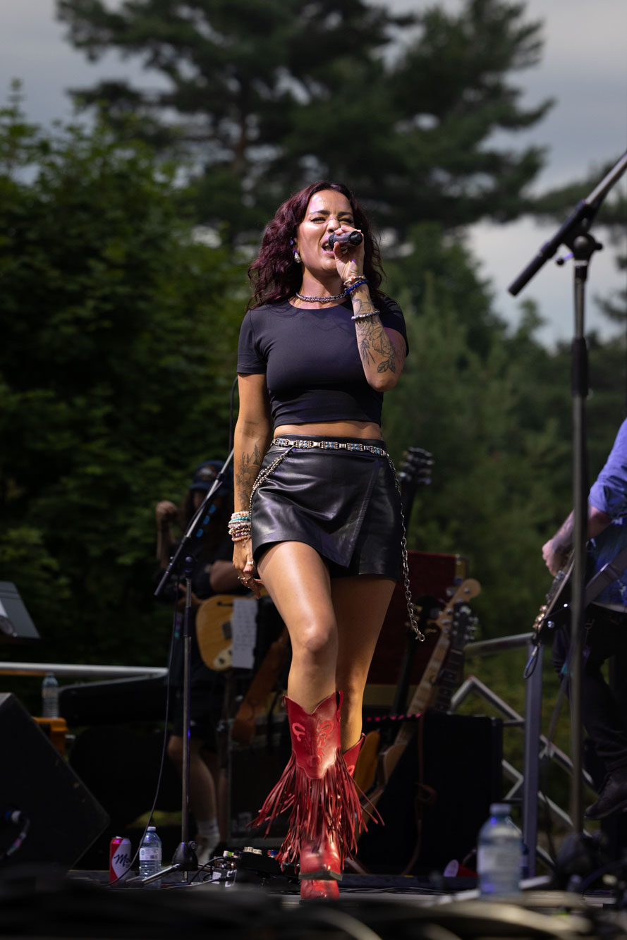 JJ Wilde - Jillian Dowding - On stage at Tall Pines Music and Arts Festival Toronto Canada performance photographer David Walker