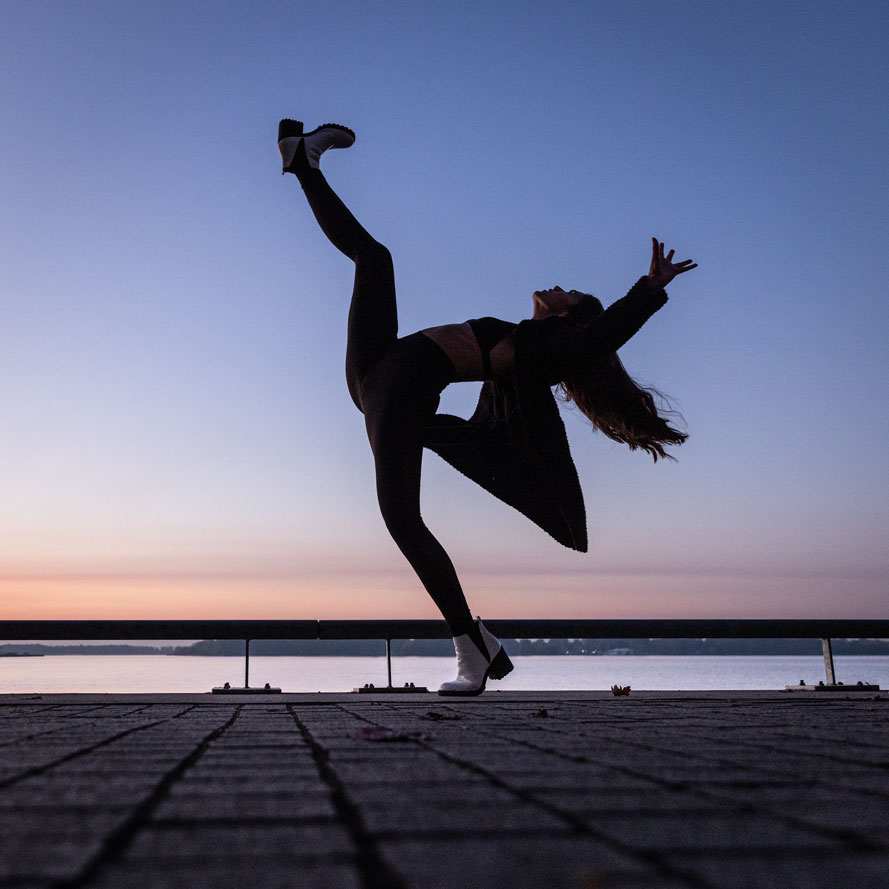 danseuse sur la ville